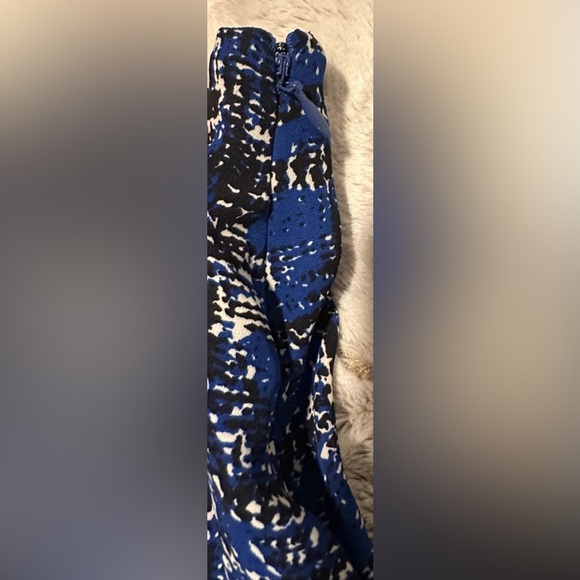 Banana Republic Patterned A-line Pleated Skirt - Picture 9 of 9